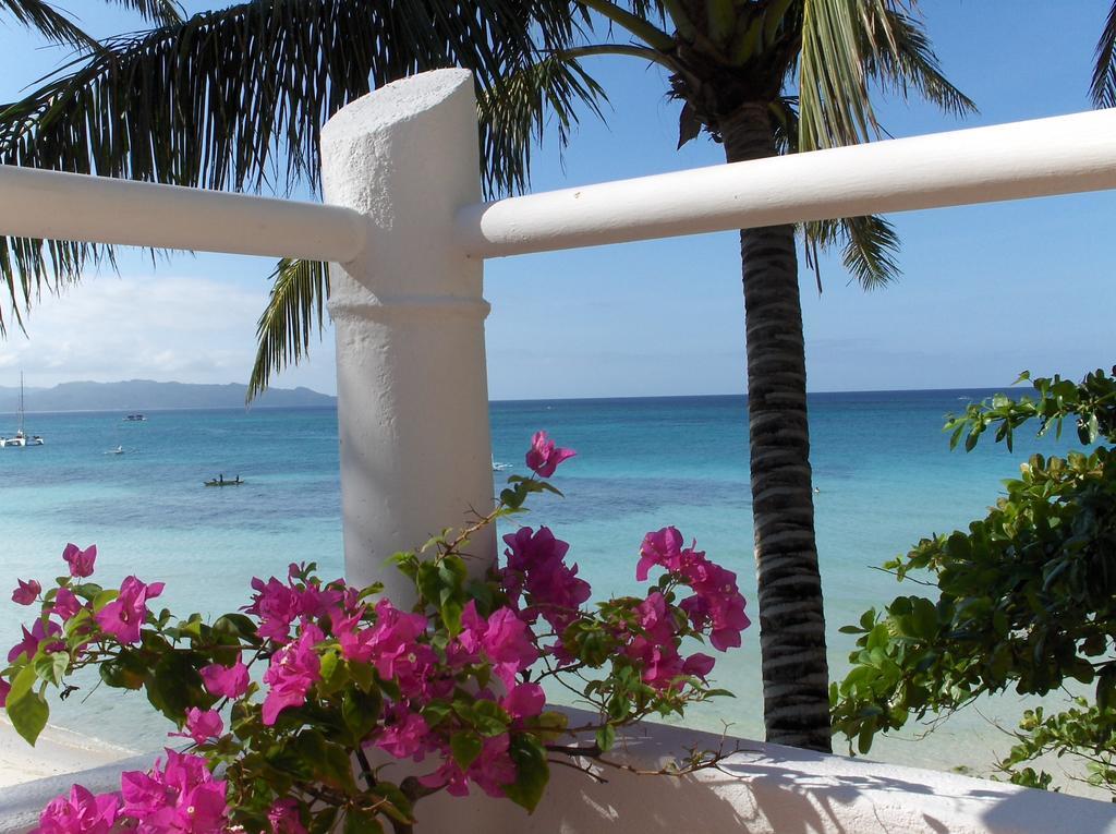 Artista Beach Villa Balabag  Rom bilde