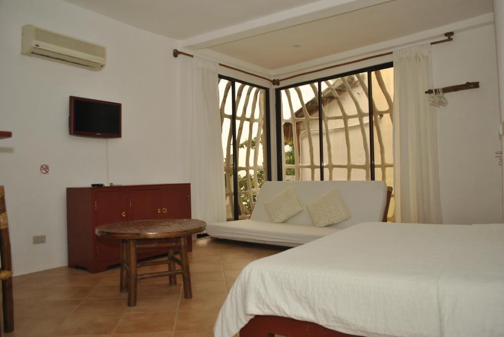 Artista Beach Villa Balabag  Rom bilde